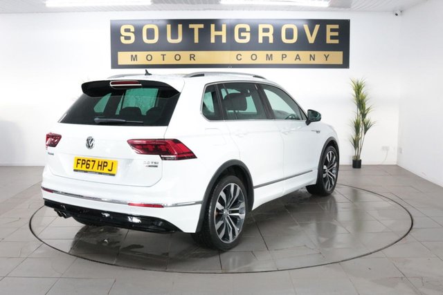 2017 VOLKSWAGEN TIGUAN 2.0 TSI R-Line SUV 5dr Petrol DSG 4Motion Euro 6 (s/s) (180 ps) - Photo 7