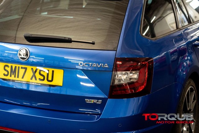 2017 SKODA OCTAVIA 2.0 TDI vRS Estate 5dr Diesel Manual Euro 6 (s/s) (184 ps) - Photo 11