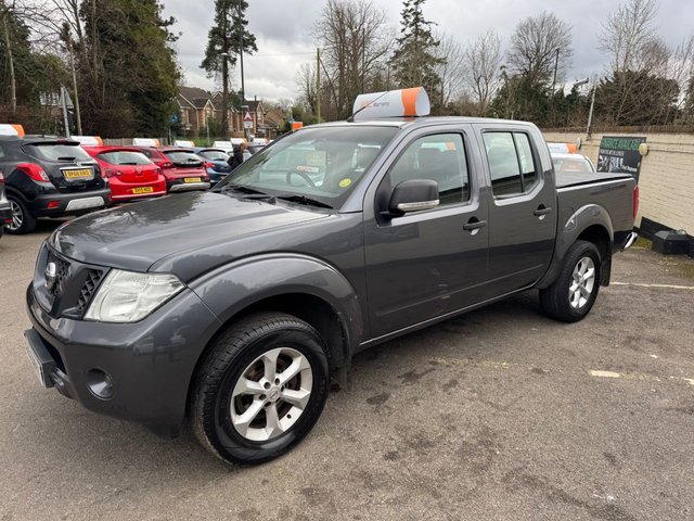 2015 NISSAN NAVARA 2015 2.5 dCi Visia Pickup Double Cab 4dr Diesel Manual 4WD Euro 5 (144 ps)
        
          NO VAT! SOLD WITH NEW MOT - Photo 4