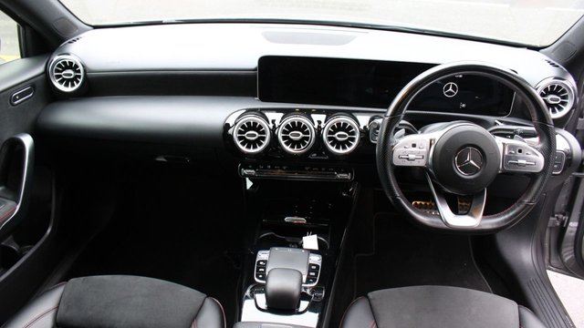 2019 MERCEDES-BENZ A-CLASS (2019) - Photo 11