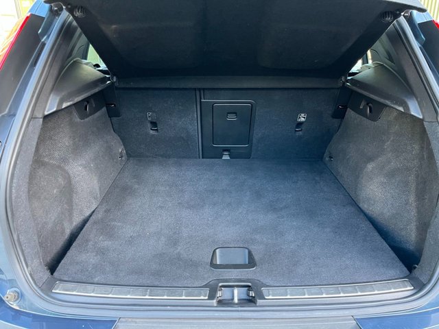 2018 VOLVO XC40 2.0 T4 Inscription SUV 5dr Petrol Auto AWD Euro 6 (s/s) (190 ps) - Photo 11