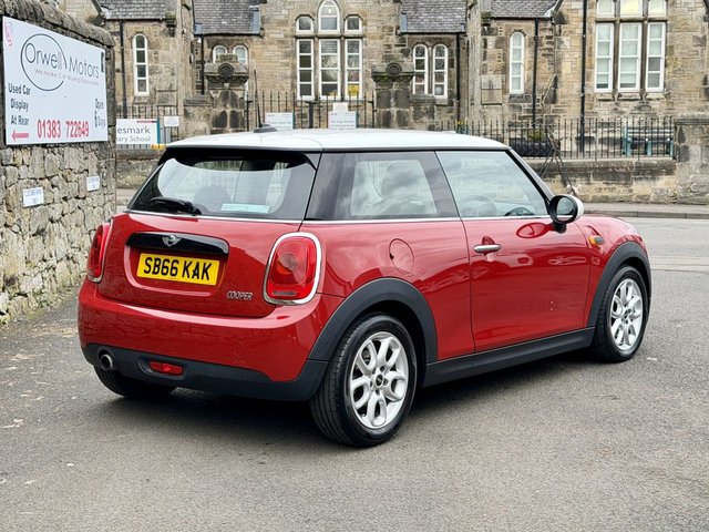2016 MINI Hatch 1.5L Cooper 3dr - Photo 3