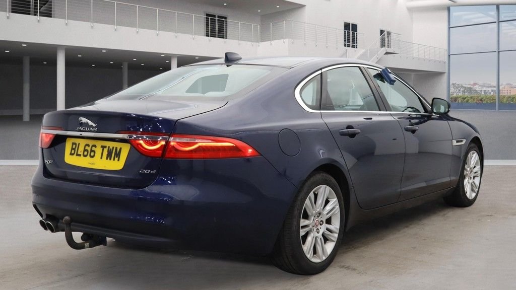 USED 2016 66 JAGUAR XF 2.0d Portfolio Saloon 4dr Diesel Auto Euro 6 (s/s) (180 ps)