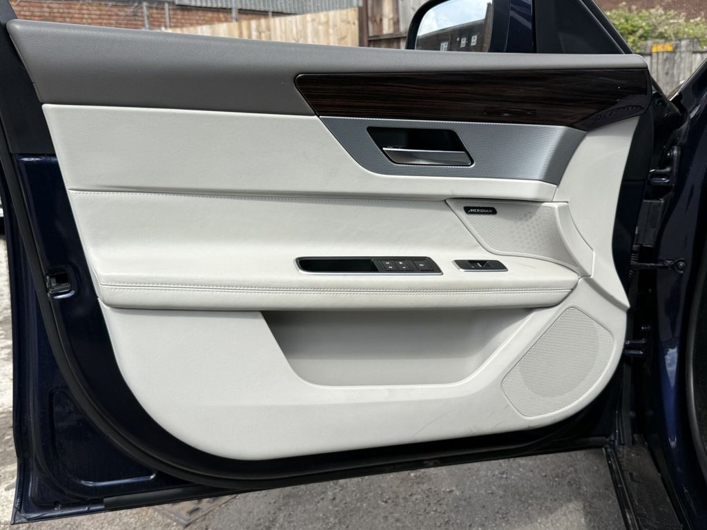 USED 2016 66 JAGUAR XF 2.0d Portfolio Saloon 4dr Diesel Auto Euro 6 (s/s) (180 ps) Memory Seats, Rear Camera