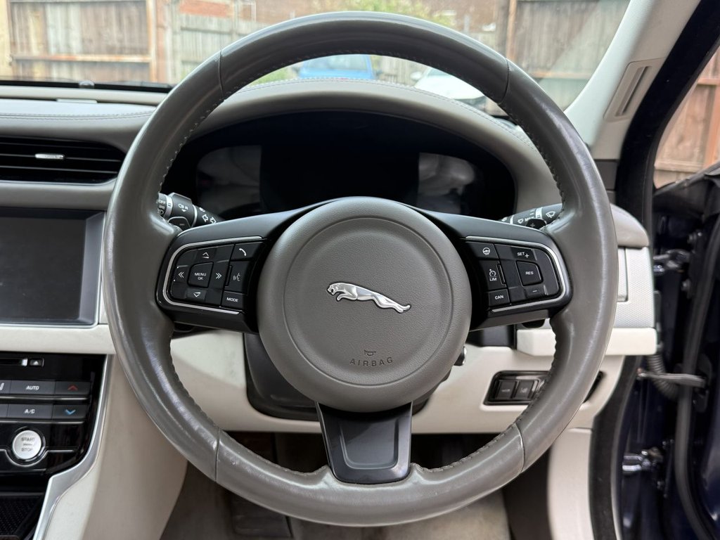 USED 2016 66 JAGUAR XF 2.0d Portfolio Saloon 4dr Diesel Auto Euro 6 (s/s) (180 ps) Memory Seats, Rear Camera