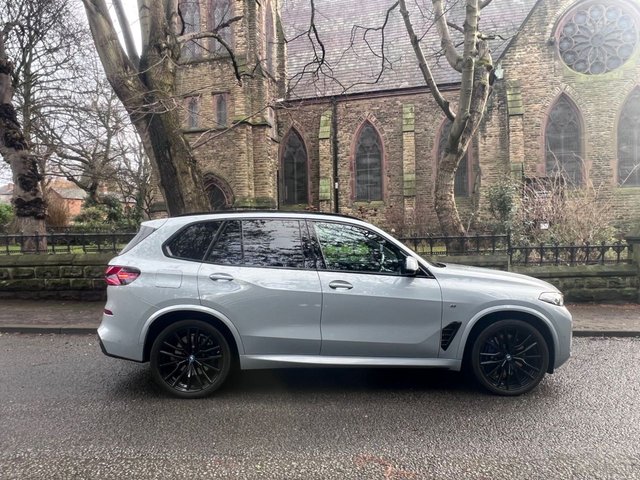 2025 BMW X5 3L M Sport 5dr - Photo 4