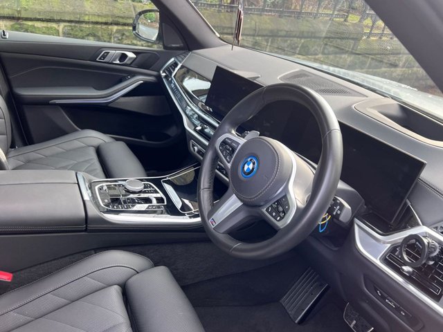 2025 BMW X5 3L M Sport 5dr - Photo 2