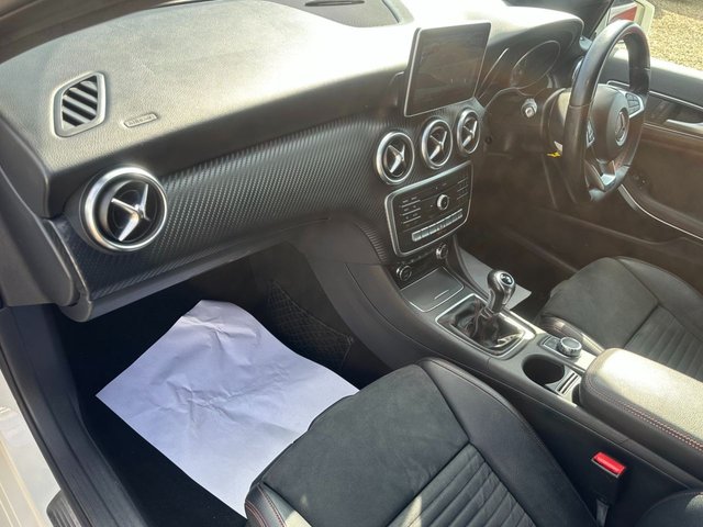2016 MERCEDES-BENZ A-CLASS 1.5 A180d AMG Line (Executive) Hatchback 5dr Diesel Manual Euro 6 (s/s) (109 ps) - Photo 12