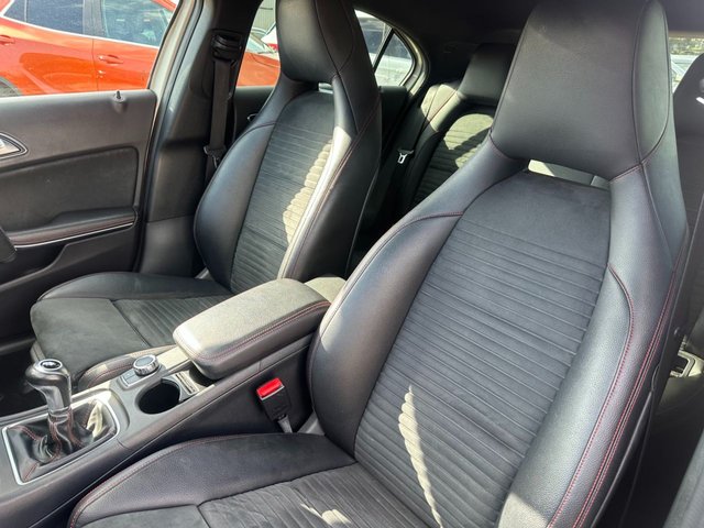 2016 MERCEDES-BENZ A-CLASS 1.5 A180d AMG Line (Executive) Hatchback 5dr Diesel Manual Euro 6 (s/s) (109 ps) - Photo 8