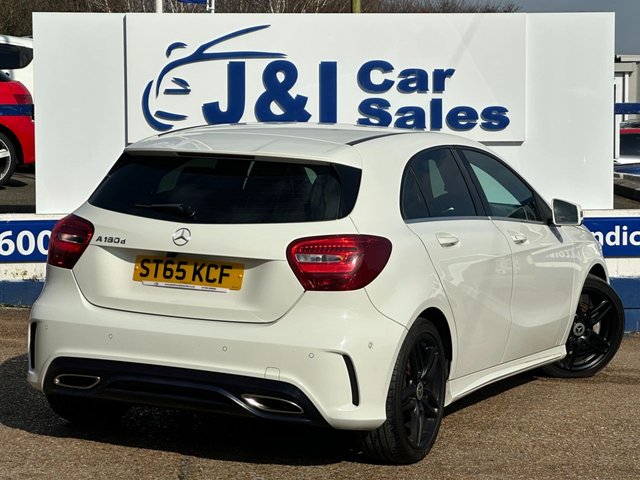 2016 MERCEDES-BENZ A-CLASS 1.5 A180d AMG Line (Executive) Hatchback 5dr Diesel Manual Euro 6 (s/s) (109 ps) - Photo 5