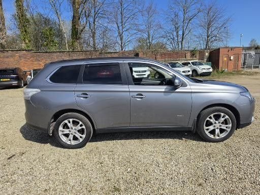 View our MITSUBISHI OUTLANDER
