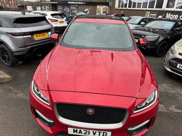 2021 Jaguar F-Pace 2L R-Sport 5dr - Photo 4