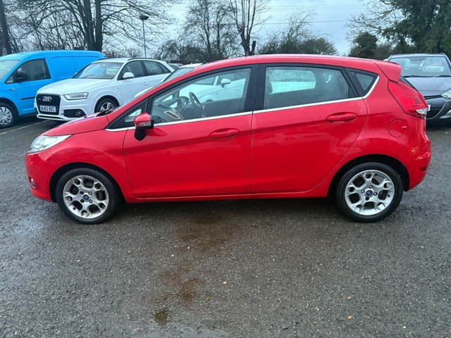 2012 FORD FIESTA 1.25 Zetec Hatchback 5dr Petrol Manual (129 g/km, 81 bhp) - Photo 9