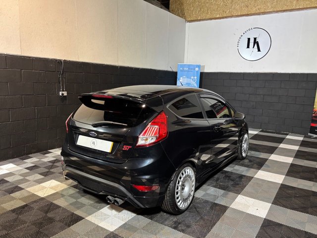 2015 FORD FIESTA 2015 1.6T EcoBoost ST-2 I Stage-3 350 BHP Big Build - Photo 2