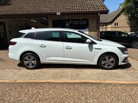 USED 2022 71 RENAULT MEGANE 1.5 Blue dCi Iconic Sport Tourer 5dr Diesel Manual Euro 6 (s/s) (115 ps) * PHONE MIRROR PLAY * 2 KEYS * SATELLITE NAVIGATION * PARKING SENSORS * KEYLESS ENTRY * 1 KEEPER *