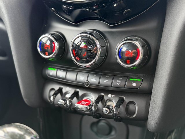 2019 MINI HATCH 1.5 Cooper Exclusive Steptronic Euro 6 (s/s) 5dr - Photo 12