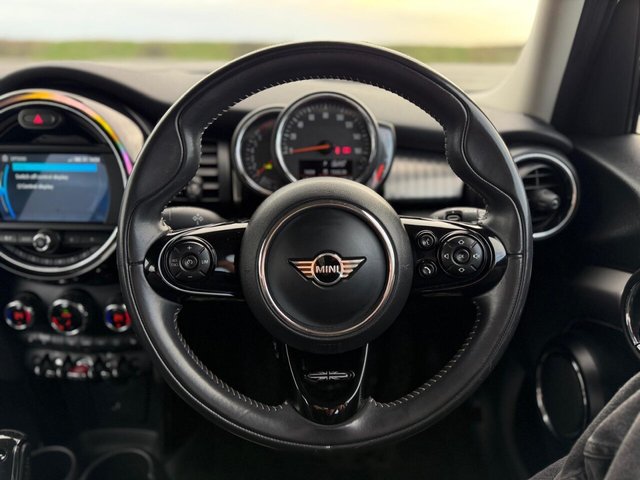 2019 MINI HATCH 1.5 Cooper Exclusive Steptronic Euro 6 (s/s) 5dr - Photo 10