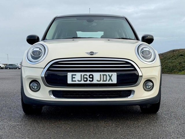 2019 MINI HATCH 1.5 Cooper Exclusive Steptronic Euro 6 (s/s) 5dr - Photo 2