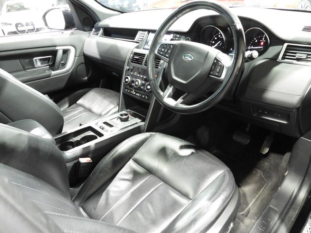 2018 Land Rover Discovery Sport 2L Landmark 5dr - Photo 4