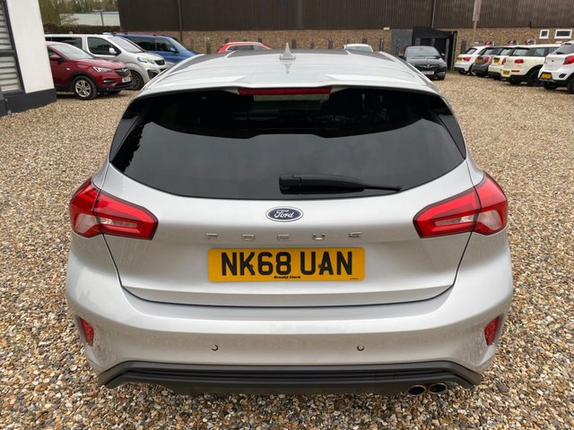 2018 Ford Focus 1.5L St-Line 5dr - Photo 6