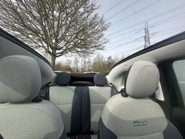 2021 FIAT 500e C - Photo 11