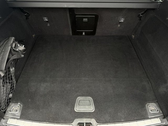 2021 VOLVO XC60 - Photo 11