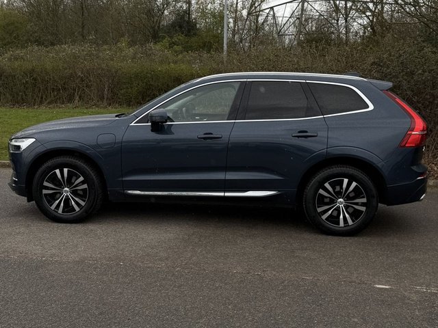 2021 VOLVO XC60 - Photo 2
