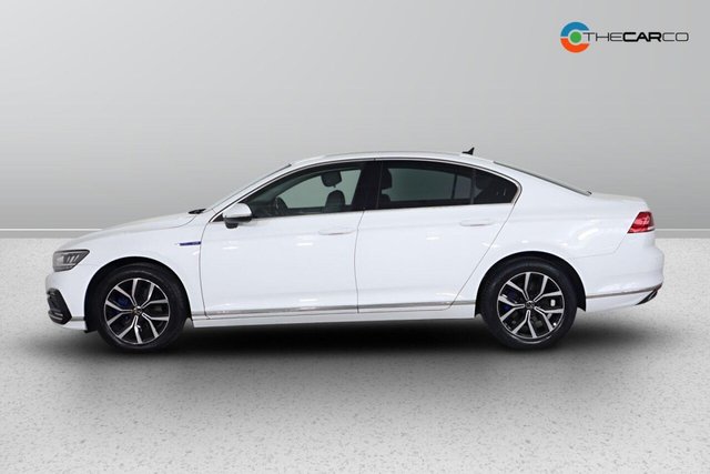 2021 Volkswagen Passat - Photo 6