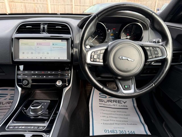 2018 Jaguar Xe - Photo 7