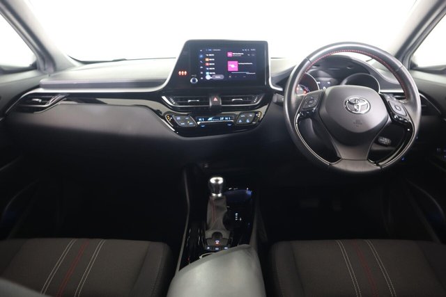 2023 Toyota C-HR - Photo 12