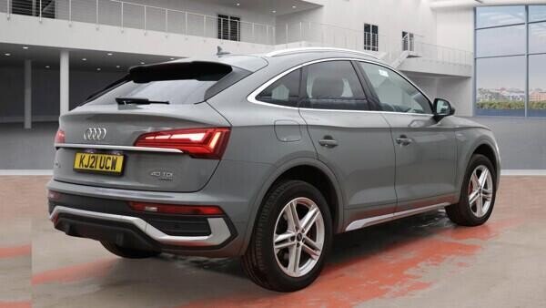 2021 Audi Q5 - Photo 6