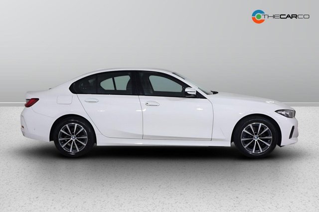 2024 BMW 3 Series - Photo 9