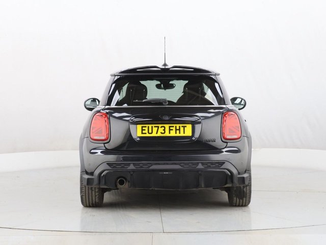 2023 MINI Hatch 1.5L Cooper Sport 3dr - Photo 9