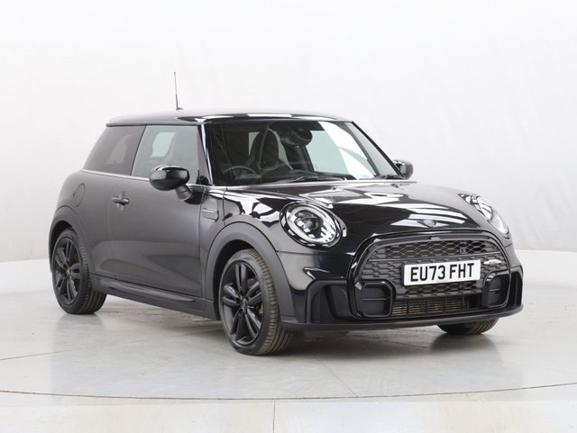 2023 MINI Hatch 1.5L Cooper Sport 3dr - Photo 2