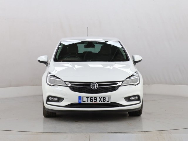 2019 Vauxhall Astra 1.4L Griffin 5dr - Photo 3