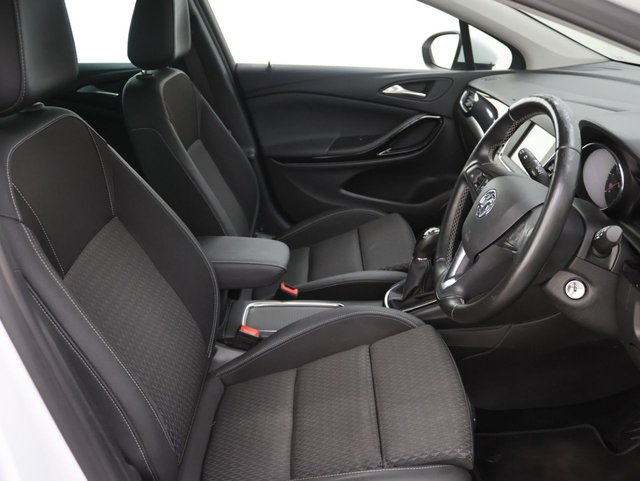 2019 Vauxhall Astra 1.4L Griffin 5dr - Photo 12