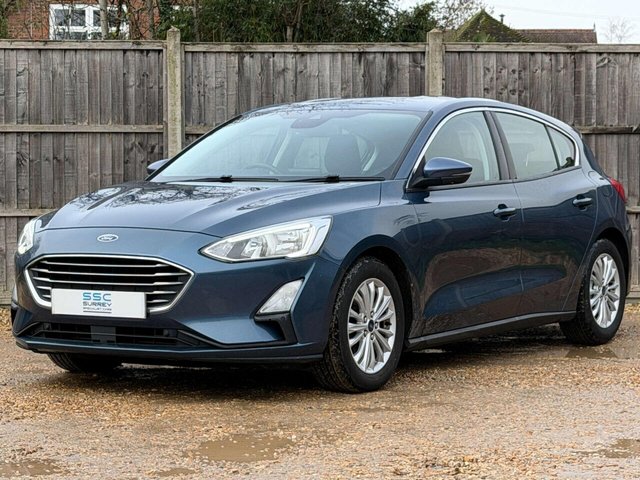 2018 Ford Focus - Photo 2