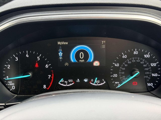 2018 Ford Focus - Photo 8