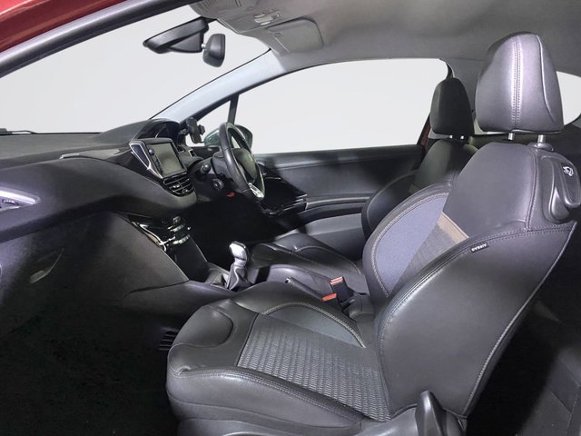 2013 Peugeot 208 - Photo 10