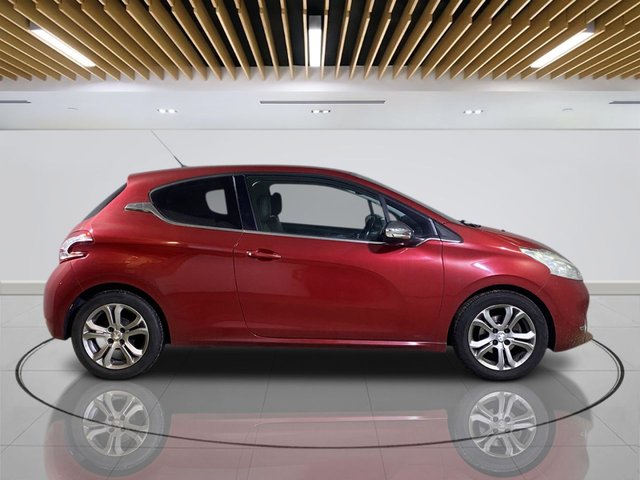2013 Peugeot 208 - Photo 8
