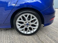 USED 2015 15 FORD FOCUS 1.5 TDCi Zetec S Hatchback 5dr Diesel Manual Euro 6 (s/s) (120 ps) *** 2 KEYS, FRESHLY SERVICED, NEW TYRES *** FINANCE AVAILABLE FROM 9.9% APR ***