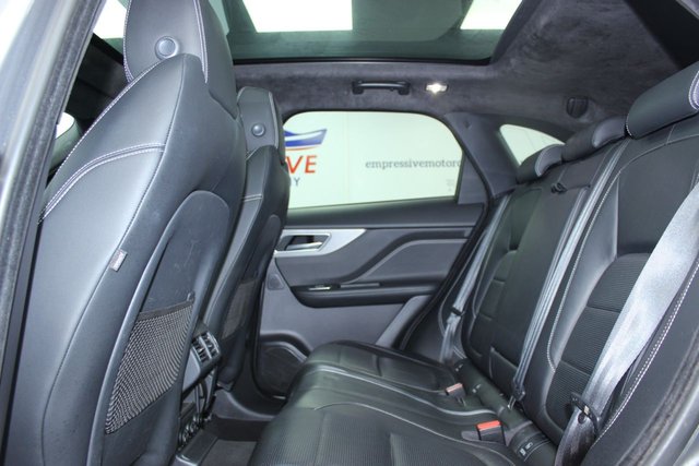 2020 JAGUAR F-PACE - Photo 11