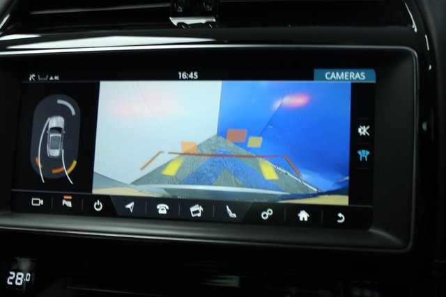 2020 JAGUAR F-PACE - Photo 7