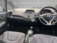 USED 2010 10 HONDA JAZZ 1.4 i-VTEC EX Hatchback 5dr Petrol i SHIFT Euro 4 (100 ps) ** GLASS PANORAMIC SUNROOF **ULE