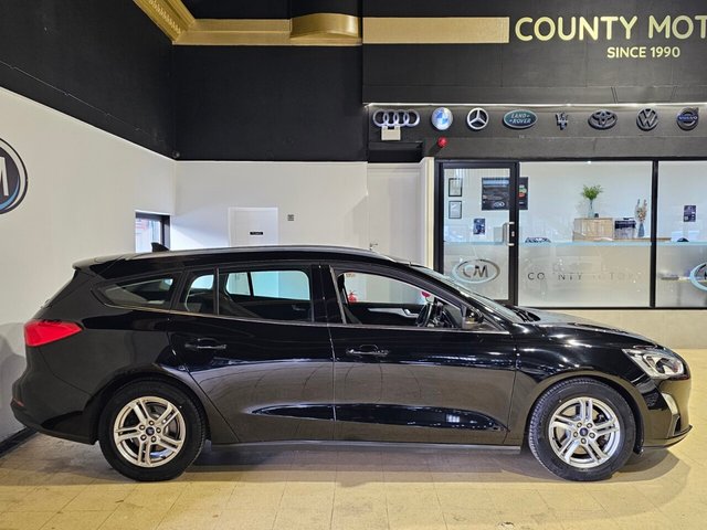 2019 Ford Focus 1.5L Zetec 5dr - Photo 2