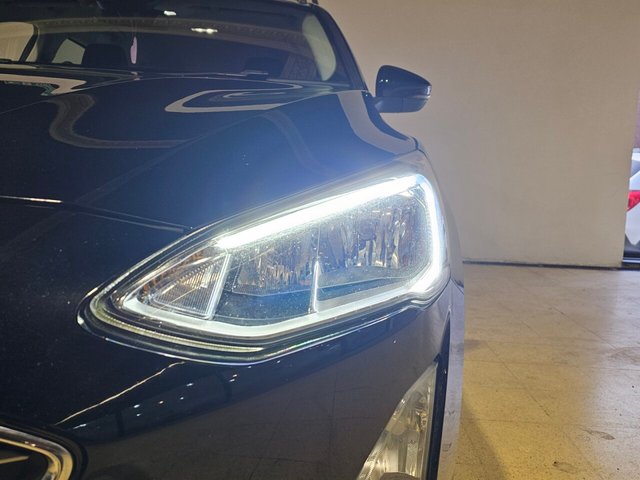 2019 Ford Focus 1.5L Zetec 5dr - Photo 9