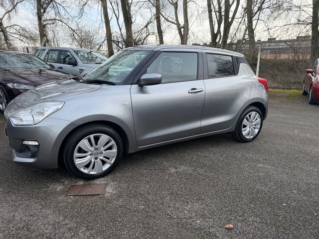 2017 SUZUKI SWIFT - Photo 3