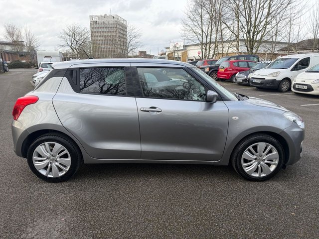 2017 SUZUKI SWIFT - Photo 6