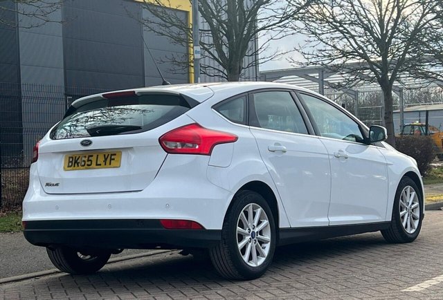 2015 Ford Focus - Photo 7