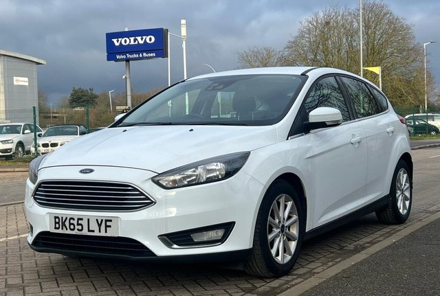 2015 Ford Focus - Photo 3